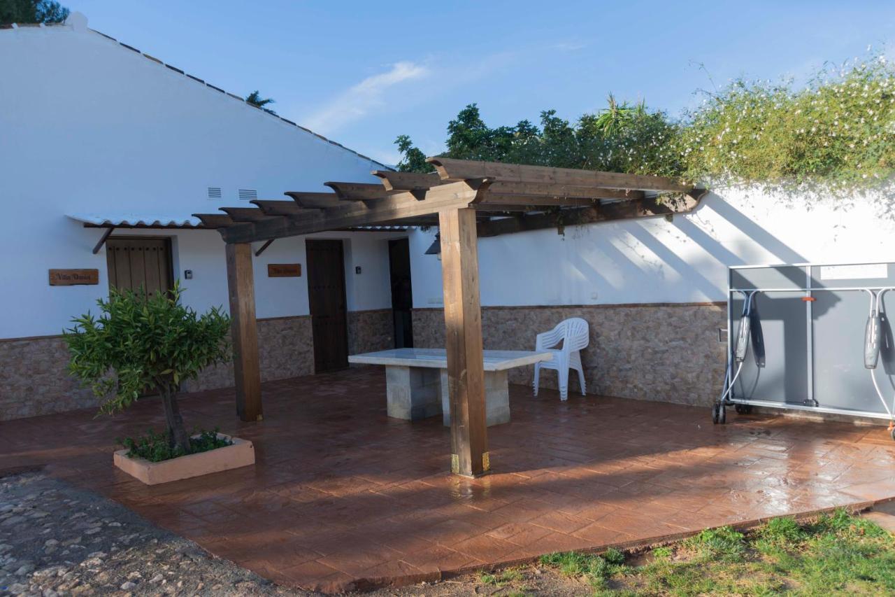 Lagar Del Chorro Junto Caminito Del Rey Piscina Y Baloncesto Apartment Exterior photo