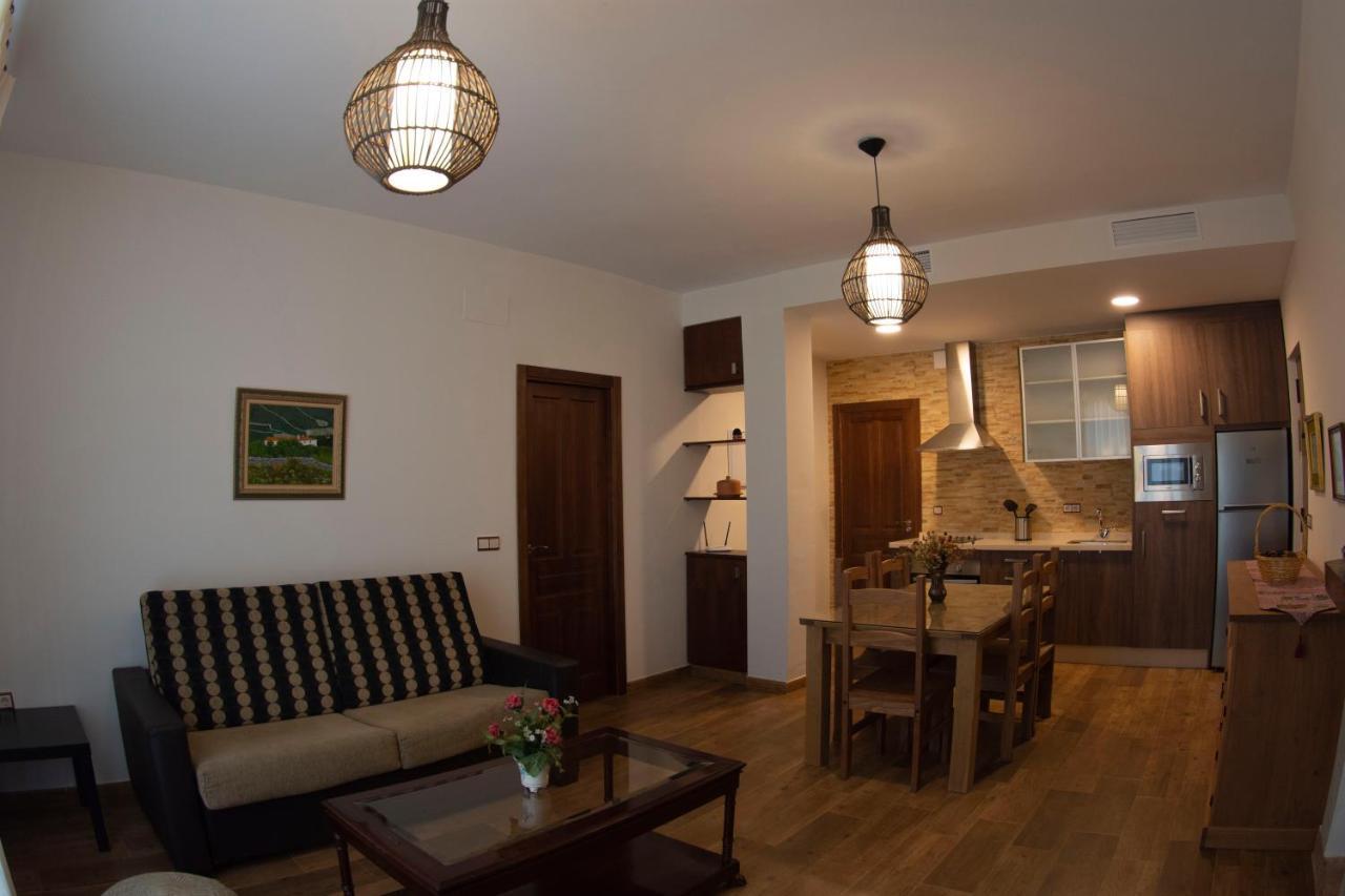 Lagar Del Chorro Junto Caminito Del Rey Piscina Y Baloncesto Apartment Exterior photo